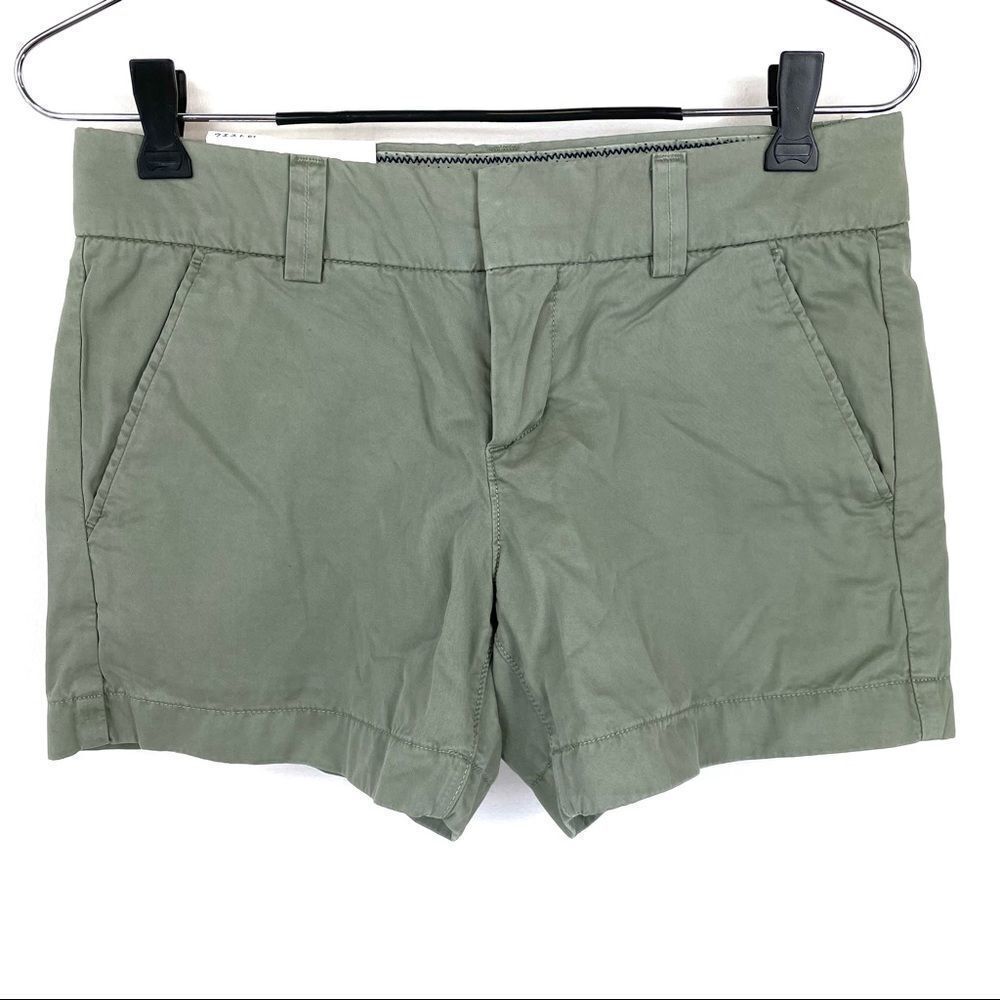 NWT Uniqlo Cotton Olive Chino Shorts